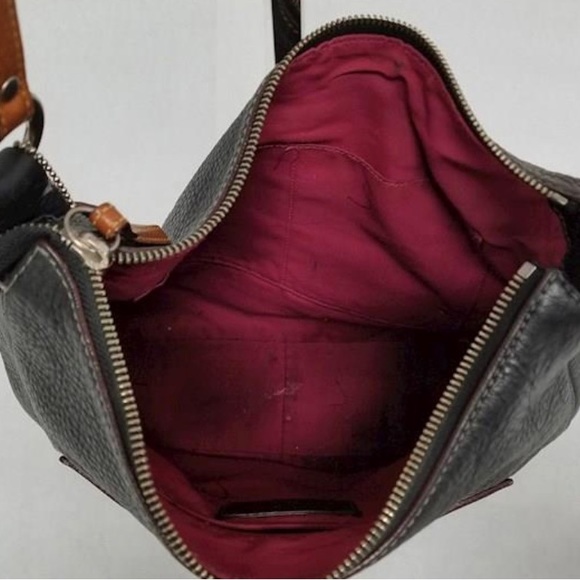 Authentic Coach Women's Black Leather Inner Pocket Adjustable Strap Hobo Bag - Picture 5 of 7